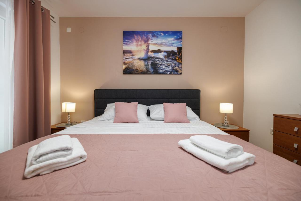 Apartman La Vista E' Bella Kornić Exteriér fotografie
